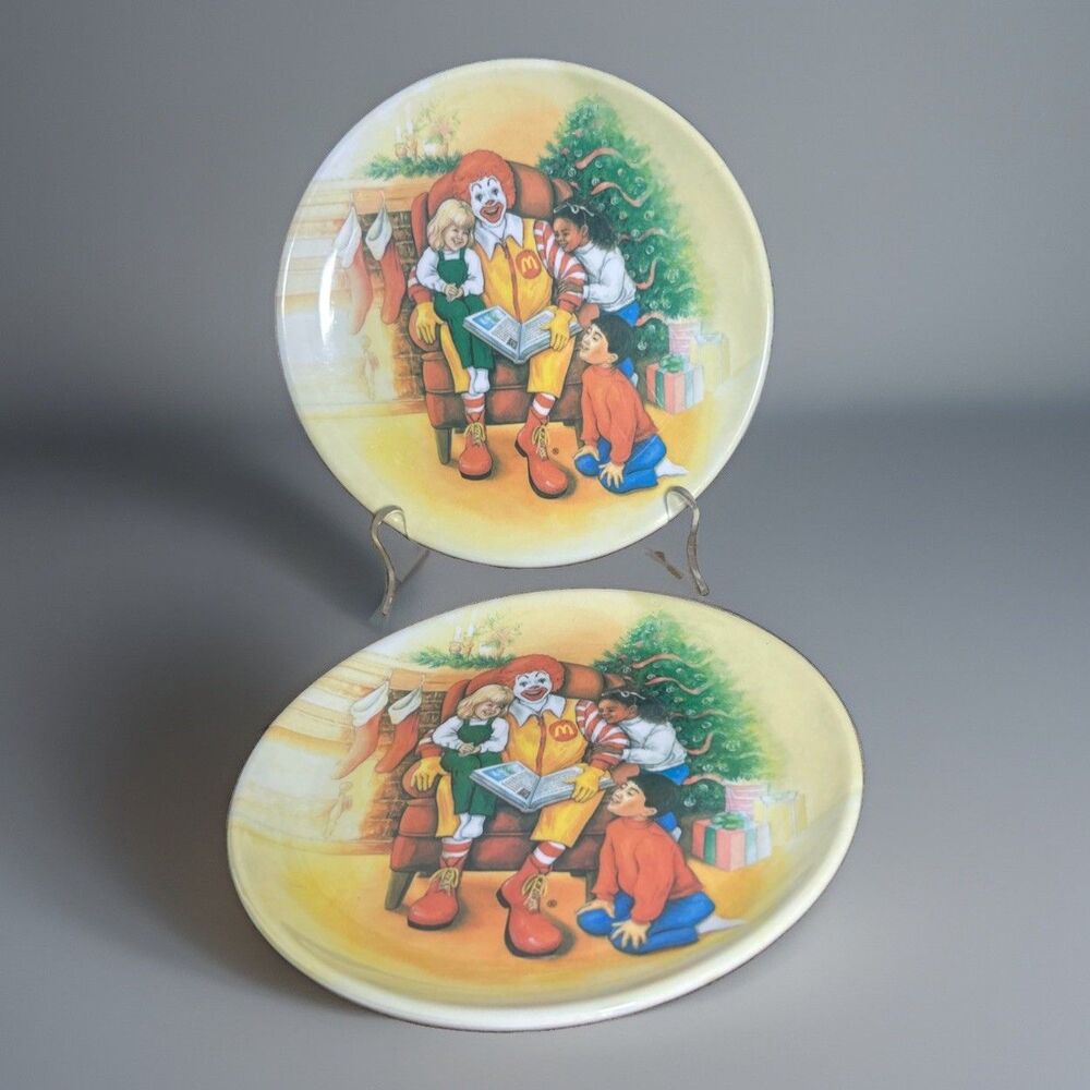 Vintage McDonald’s Ronald McDonald Christmas Holiday Melamine Plates 8in Set 2Pc